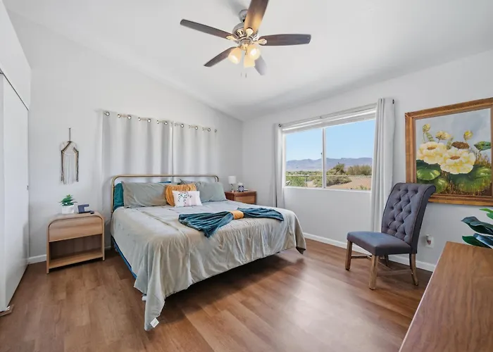 Holiday home 3 Bed 2 Bath Remodeled With River And Mountain Views Bullhead City