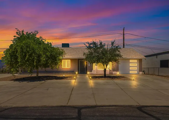 3 Bed 2 Bath Remodeled With River And Mountain Views Holiday home *