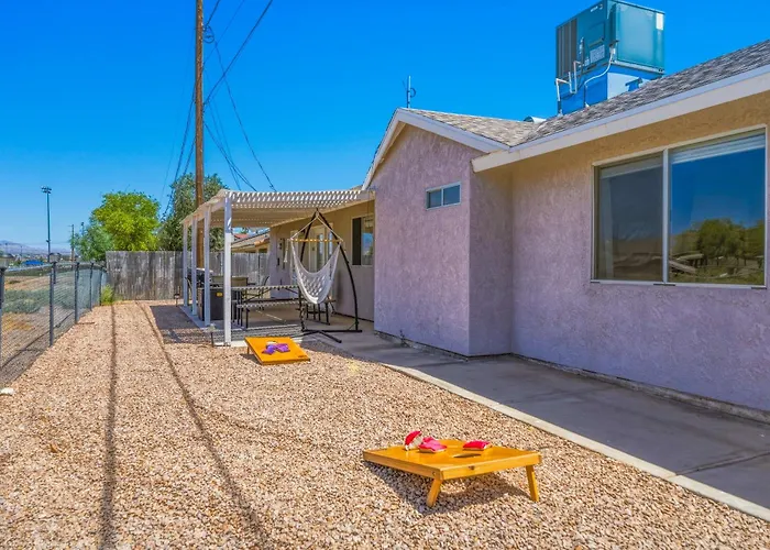 3 Bed 2 Bath Remodeled With River And Mountain Views Holiday home