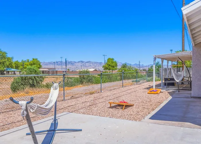 3 Bed 2 Bath Remodeled With River And Mountain Views Holiday home
