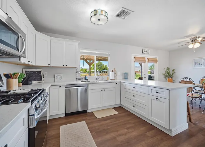 Holiday home 3 Bed 2 Bath Remodeled With River And Mountain Views Bullhead City