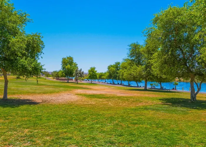Holiday home 3 Bed 2 Bath Remodeled With River And Mountain Views